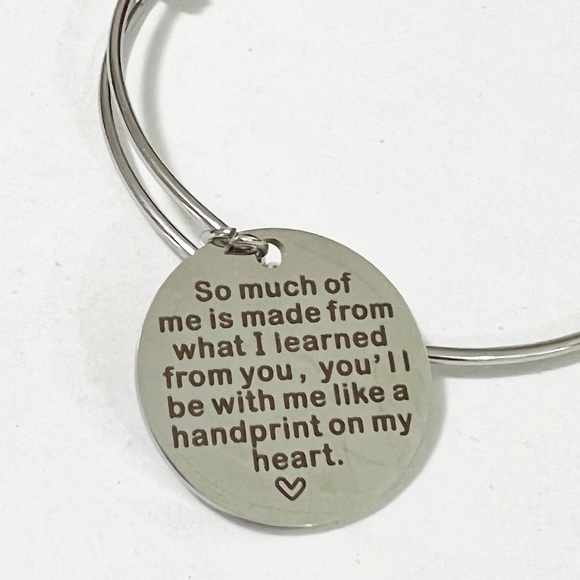 Charm Bracelet with Quote from Wicked on Disc; Silver‎ Toned; Adjustable - Picture 1 of 4